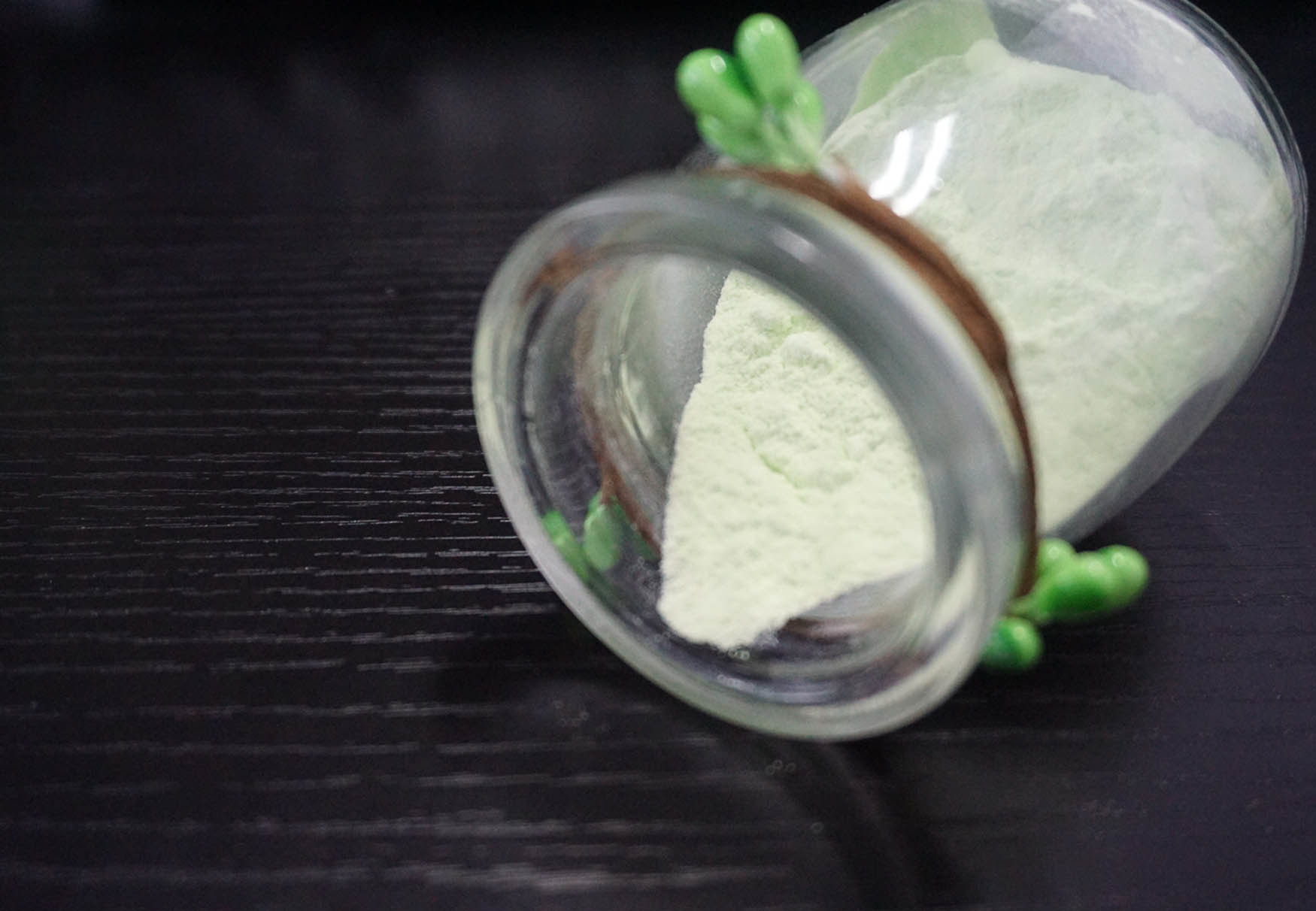 합성 플라스틱 식기 원료를 주조하는 녹색 멜라민